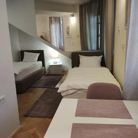 Aparthotel Cross Street 4 Ljubljana Room photo