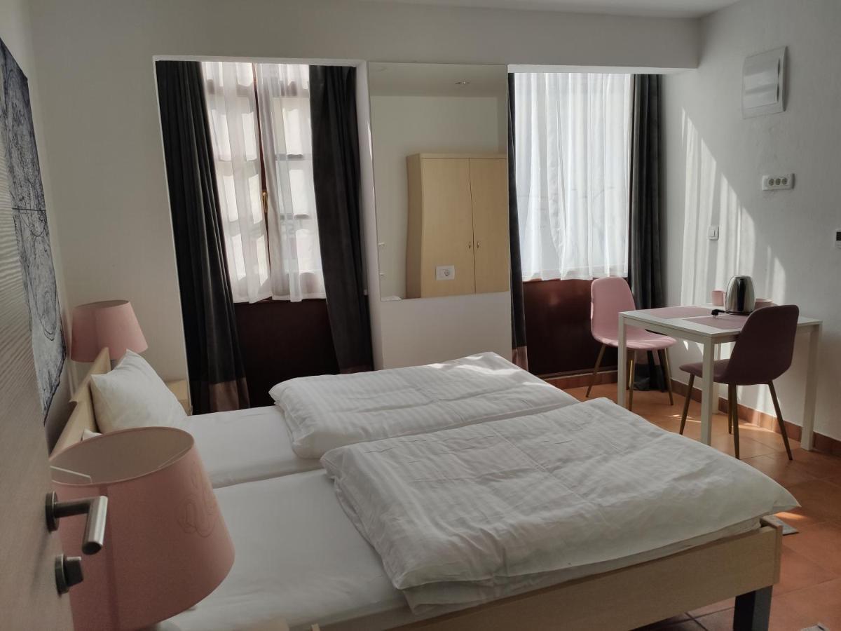 Cross Street 4 Guest house *
