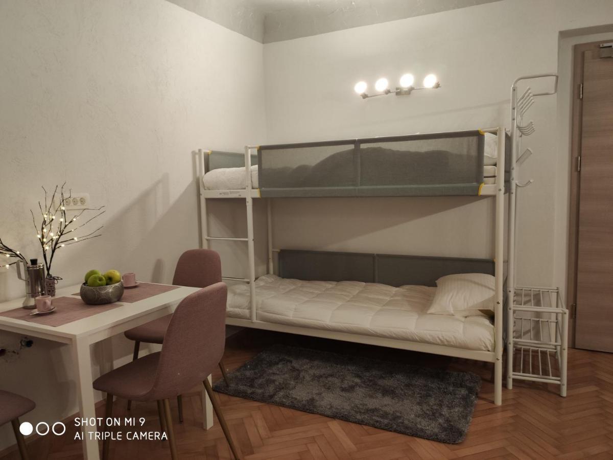 Guest house Cross Street 4 *