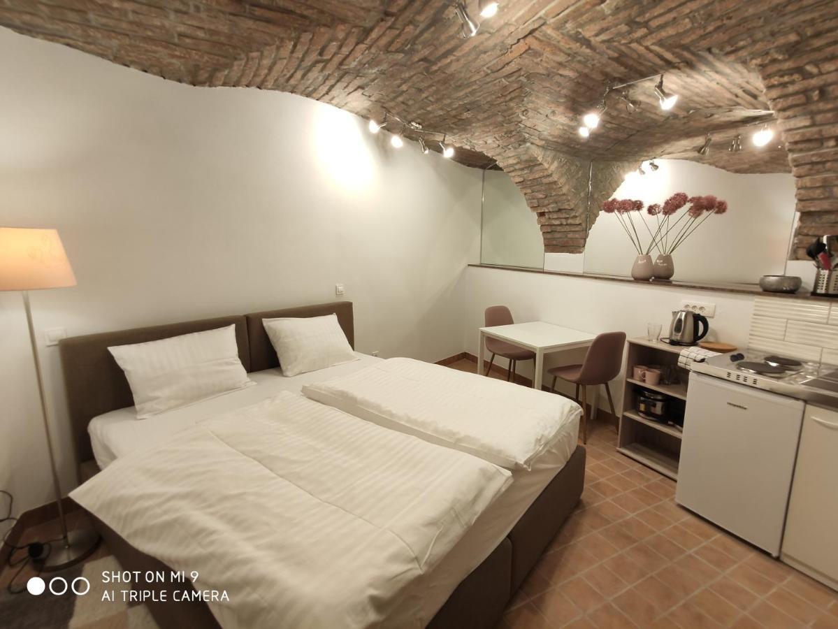 Cross Street 4 Guest house Ljubljana