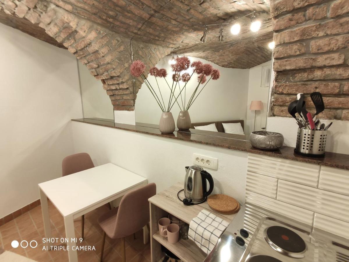 Guest house Cross Street 4 *
